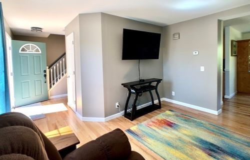 15 Mountain View St, Montgomery, MA 01085-2534