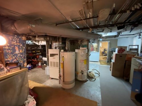 168 Brook Rd, Milton MA  02186-1643 exterior