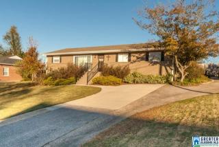 3012 Dolly Ridge Dr, Birmingham, AL 35243-1811