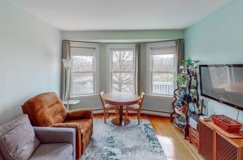 188 Furnace Brk Pkwy, Quincy MA 02169-2274 exterior