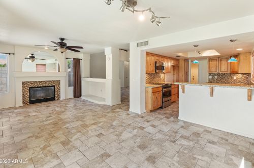 17416 13th St, Phoenix AZ  85022-2075 exterior