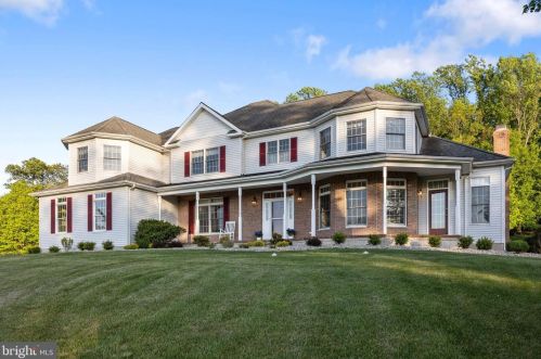 5 Berkshire Way, Milford, NJ 08848-1786