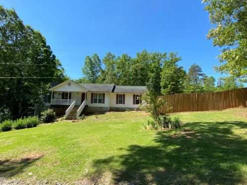 571 Suttles Rd, Martin, GA 30557-4417