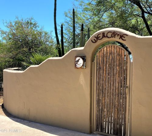 39814 Central Ave, Phoenix, AZ 85086-7906