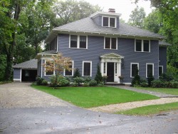 86 Crofton Rd, Newton, MA 02468-2115