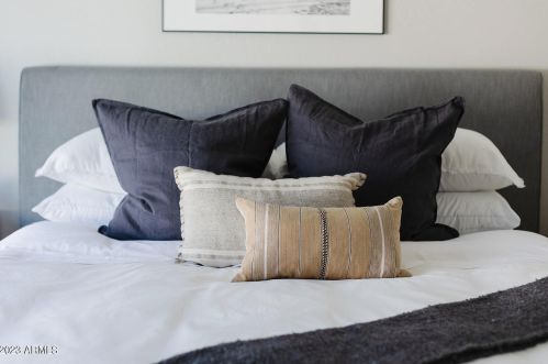 4225 34th Pl, Phoenix AZ  85018-4737 exterior