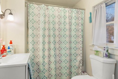 342 Main St, Groveland MA 01834-1346 exterior