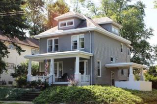 181 Clinton Heights Ave, Columbus, OH 43202-1245