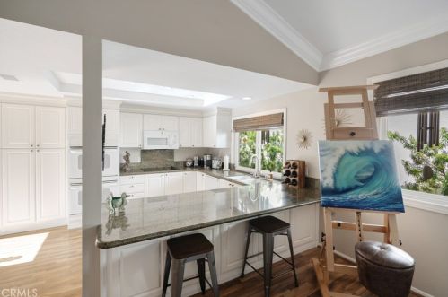 24 Whistling Swan, Irvine CA 92604-4527 exterior