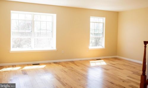 11 Highgrove Ct, West Deptford NJ 08086-3814 exterior