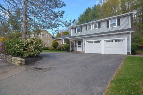 462 Brookline St, Newton, MA 02459-3146