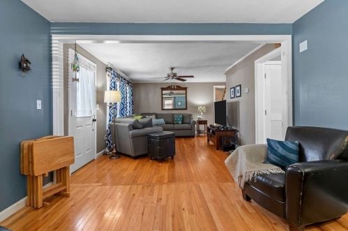 267 Chavenson St, Fall River MA 02723-2701 exterior