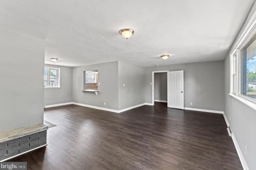 213 Berkley Rd, West Deptford NJ 08066-1503 exterior