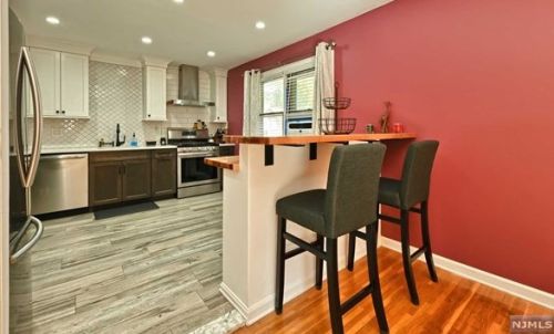 331 Skyline Lake Dr, Skyline Lakes NJ  07456-1953 exterior