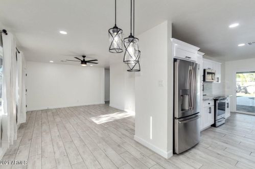 2217 28th Pl, Phoenix AZ  85008-2809 exterior