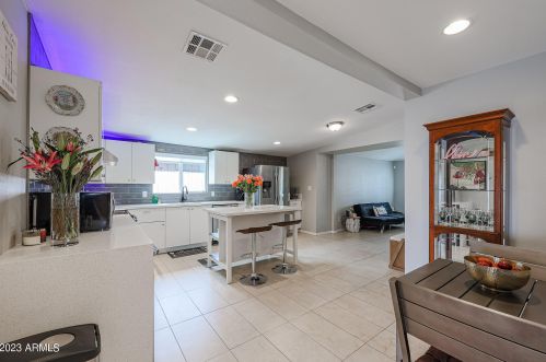 2335 28th St, Phoenix AZ  85008-2001 exterior