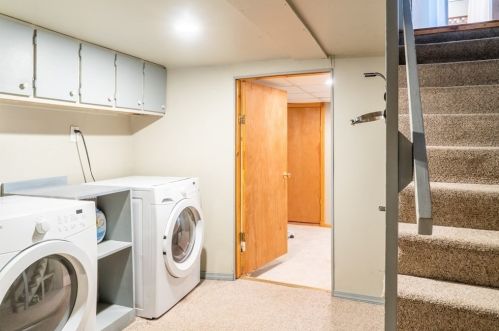 1088 Commercial St, Weymouth MA 02189-1632 exterior