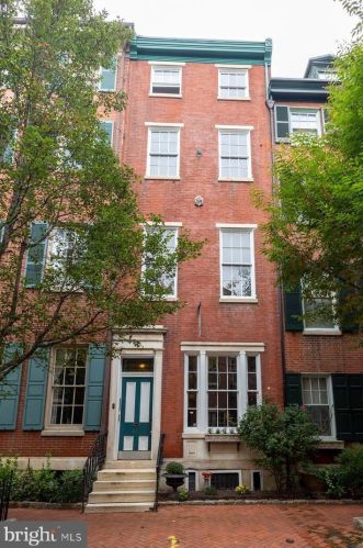 927 Clinton St, Philadelphia PA  19107-6109 exterior