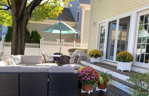 61 Village Ave, Dedham MA 02026-4209 exterior