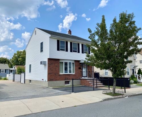 196 Bradford St, Everett, MA 02149-1426
