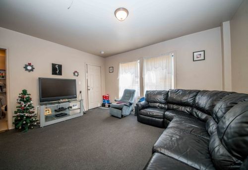 247 Dover St, Fall River MA 02721-2703 exterior