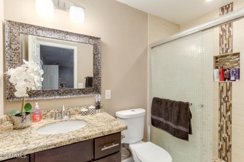 3825 Elm St, Phoenix AZ 85033-2112 exterior