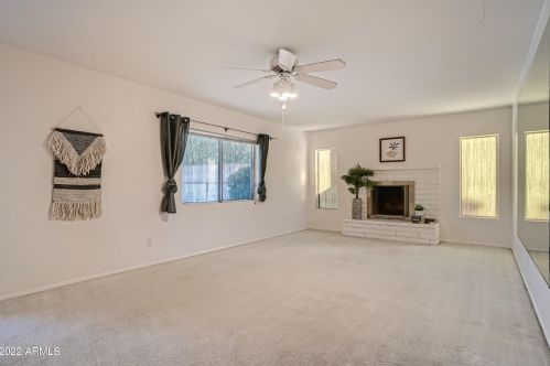 12821 31st St, Phoenix AZ 85008-1127 exterior