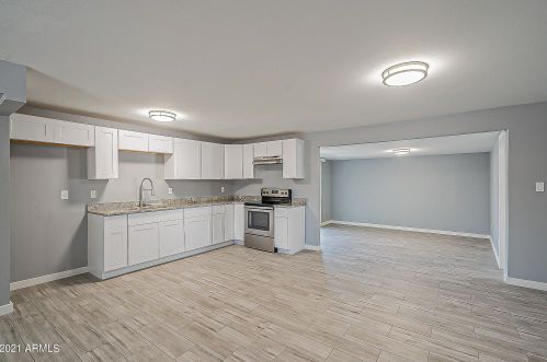 1614 65th Ave, Phoenix AZ 85033-1603 exterior