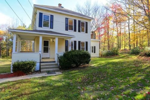 62 Cottage Ln, Templeton MA  01468-1567 exterior