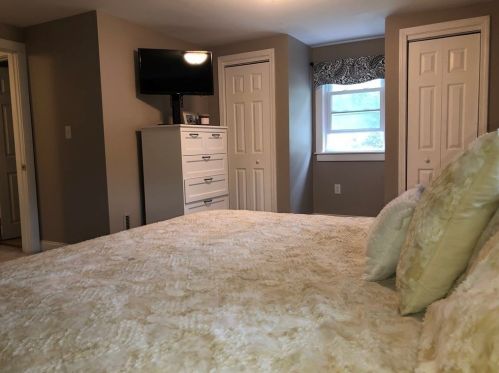 28 Highland Ave, West Bridgewater MA 02379-1118 exterior