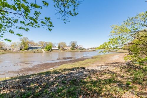 267 Neck St, Weymouth MA  02191-1939 exterior