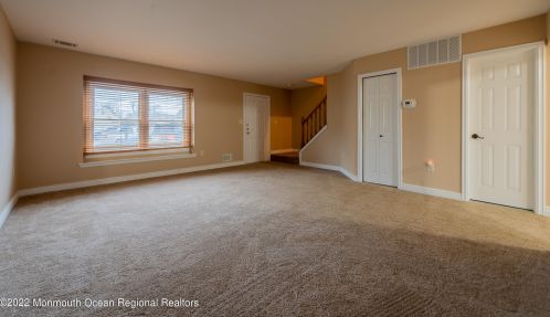 17 Heritage Ter, Jackson Twp NJ 08527-2238 exterior