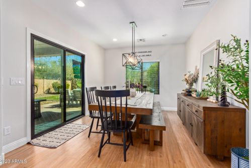 1646 Blaylock Dr, Phoenix AZ 85085-6323 exterior