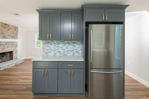 142 Donnellan Cir, Weymouth MA 02191-1762 exterior