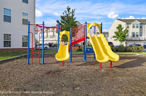 35 Kyle Dr, Tinton Falls NJ 07712-7536 exterior