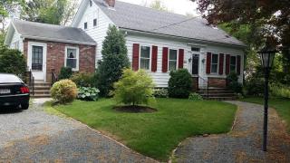148 Russells Mills Rd, Dartmouth MA  02748-1742 exterior