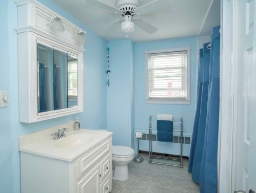 421 Britannia St, Taunton MA 02780-1853 exterior