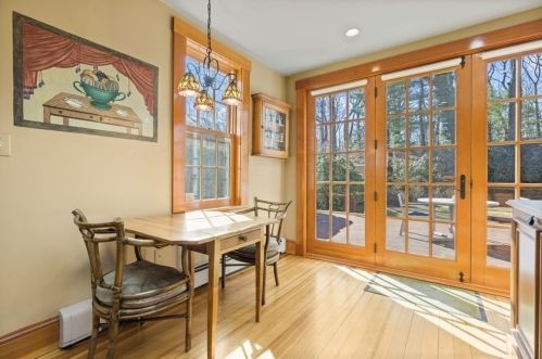 550 Beacon St, Newton MA 02459-2024 exterior