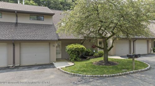 73 Wigwam Ln, Tinton Falls, NJ 07724-3176