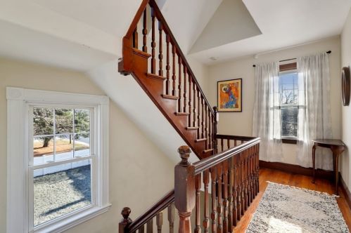 42 Lincoln St, Milton MA 02186-2005 exterior