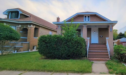 1610 Clinton Ave, Forest View, IL 60402-1607