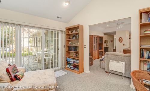 68 Merion Ln, Jackson Twp NJ 08527-3996 exterior