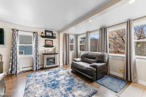 39 Memphis Ave, Belleville, NJ 07109-1940