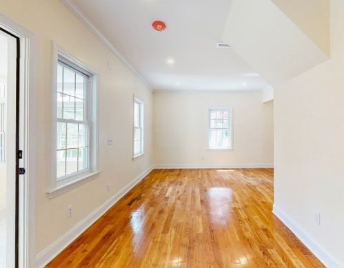 6 Pine Grove St, Milton MA  02186-4314 exterior