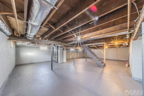 4 Charlotte St, Carteret NJ  07008-2321 exterior