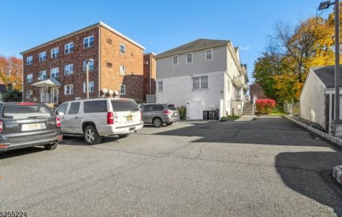 64 Watsessing Ave, Belleville NJ 07109-4227 exterior