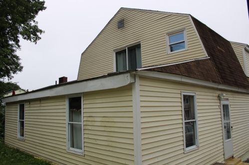 52 Kenneth St, Lawrence MA 01843-2717 exterior