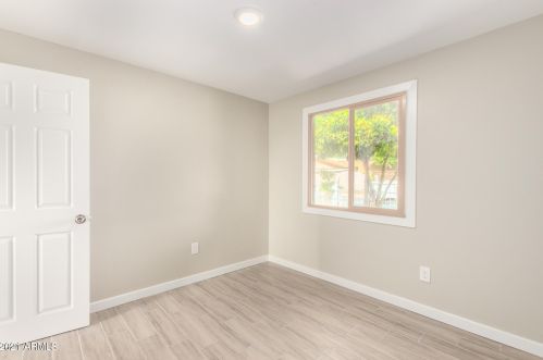 1608 65th Ave, Phoenix AZ 85033-1601 exterior