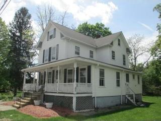 48 Grafton St, Shrewsbury, MA 01545-5619