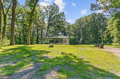 716 Creek Ln, West Deptford NJ 08051-1631 exterior